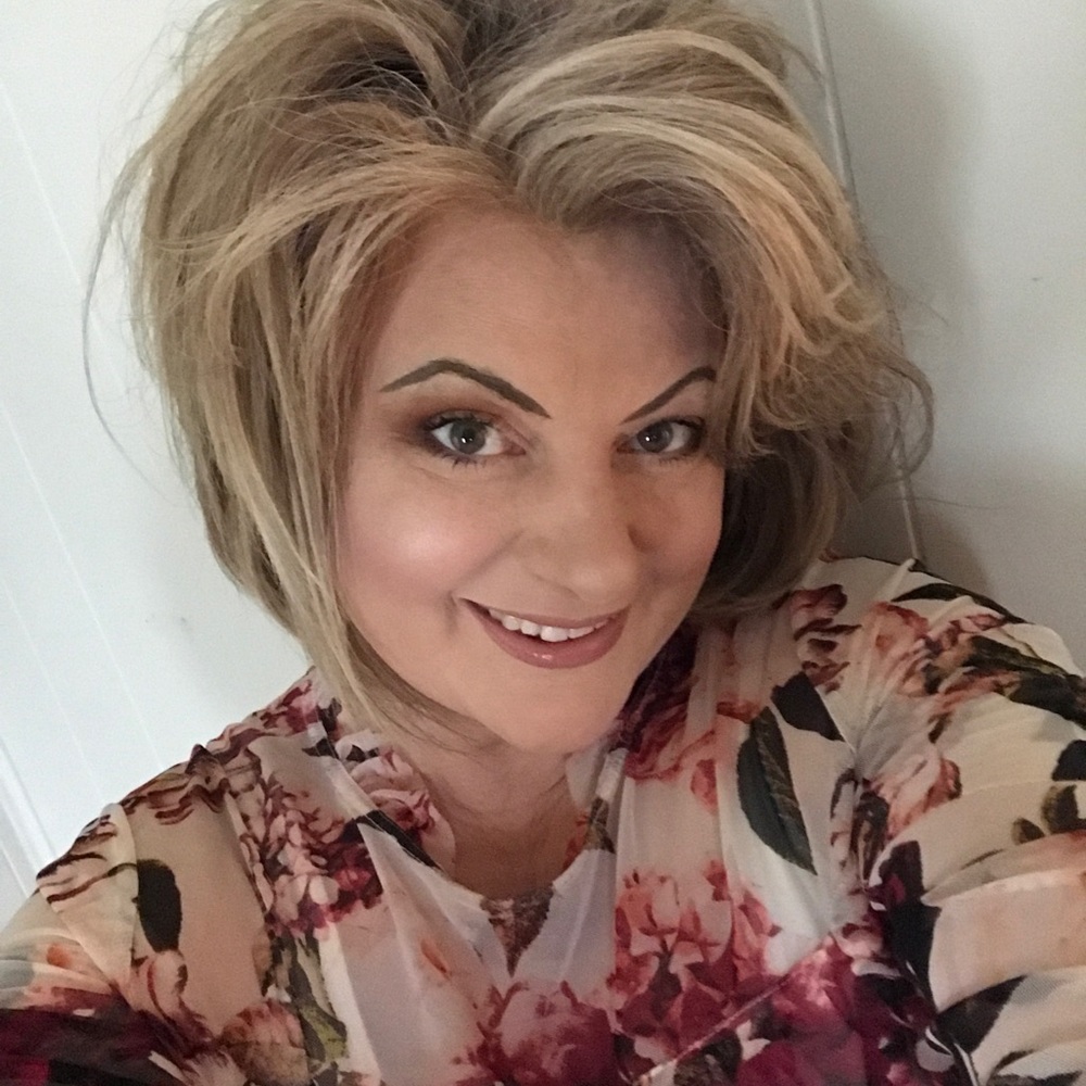 Meet your Posher, Debbie